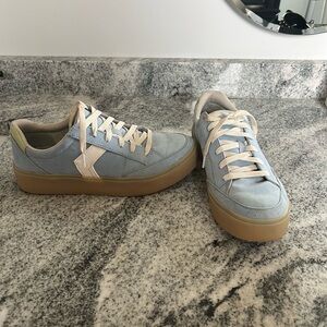Dr scholls Light Blue Sneakers with Gum Sole